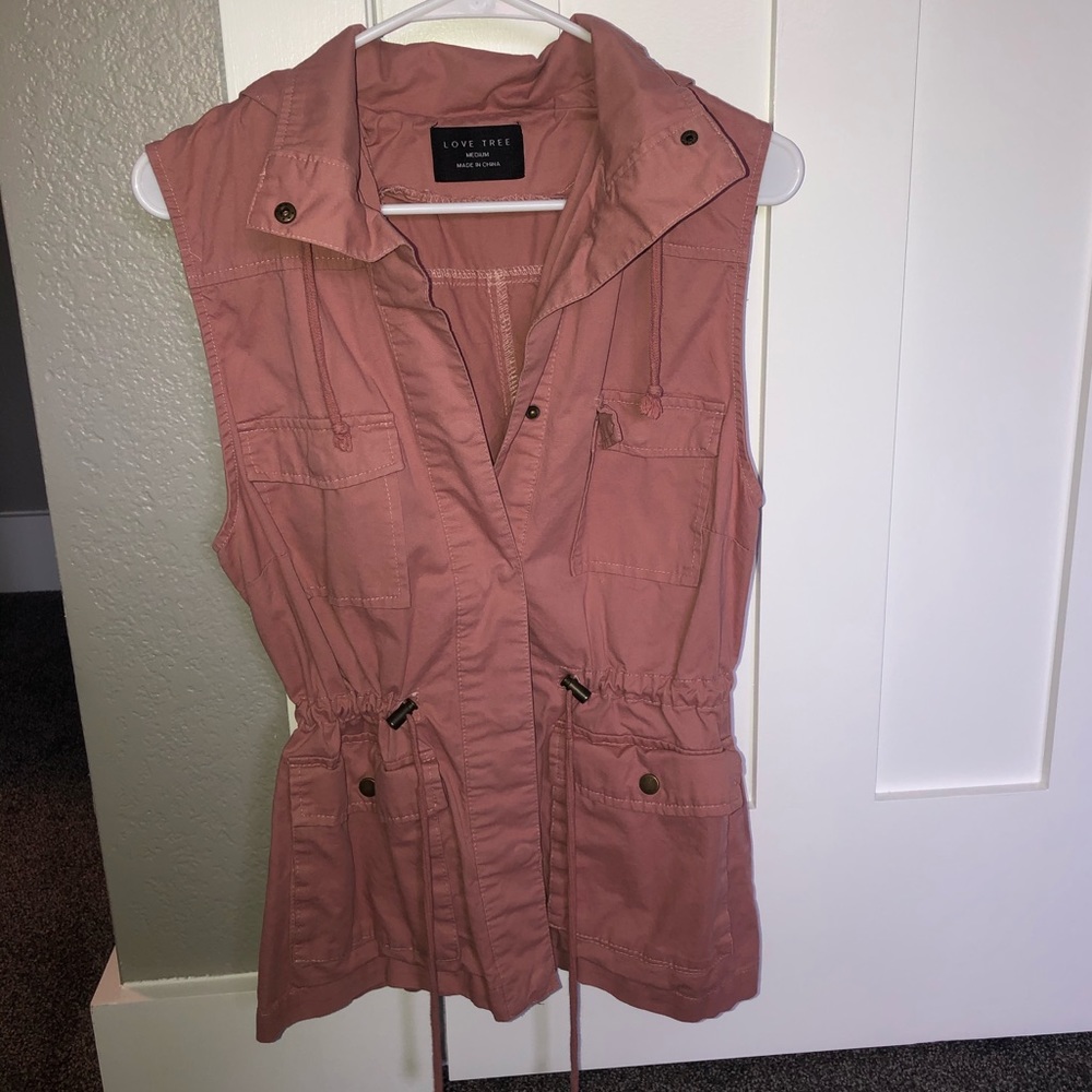 Pink vest LOVE TREE